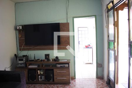 Sala de casa à venda com 2 quartos, 170m² em Lindéia, Contagem