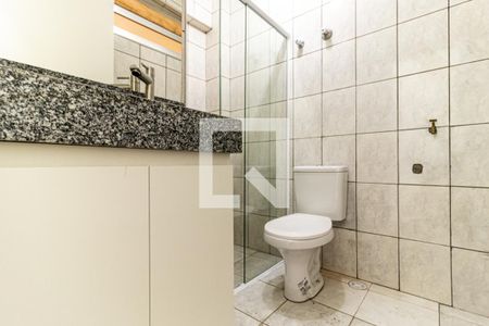 Banheiro de kitnet/studio para alugar com 1 quarto, 28m² em Bela Vista, São Paulo