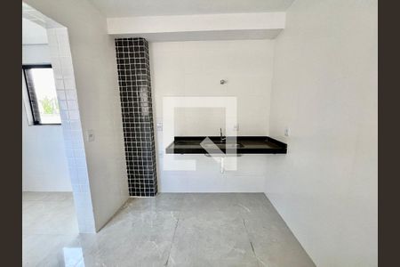 Cozinha de apartamento à venda com 2 quartos, 67m² em Europa, Contagem