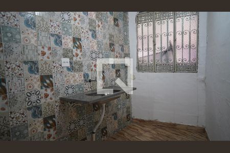 cozinha de apartamento para alugar com 1 quarto, 50m² em Jacarepaguá, Rio de Janeiro