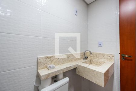 Banheiro de casa para alugar com 3 quartos, 100m² em Encruzilhada, Santos