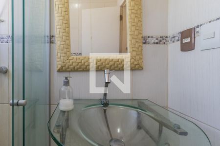 Banheiro de apartamento à venda com 1 quarto, 39m² em Bela Vista, Porto Alegre