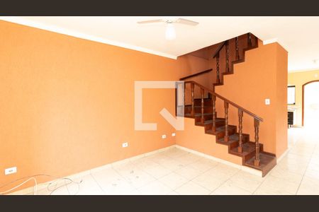 Casa à venda com 117m², 3 quartos e 2 vagasSala