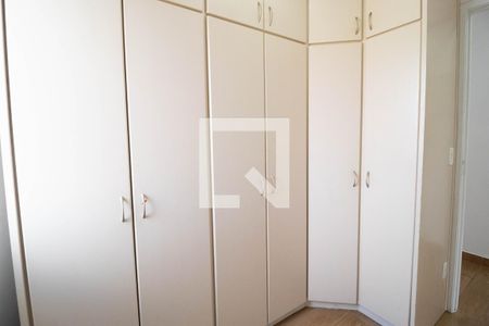 Closet de apartamento à venda com 3 quartos, 60m² em Vila Luzita, Santo André