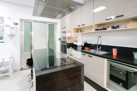Cozinha de casa para alugar com 3 quartos, 187m² em Cidade São Francisco, São Paulo