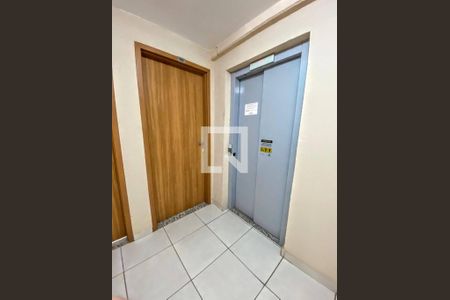 elevador de apartamento à venda com 2 quartos, 55m² em Santa Cruz, Belo Horizonte