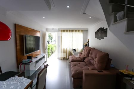 Sala  de casa de condomínio para alugar com 3 quartos, 82m² em Parque Munhoz, São Paulo