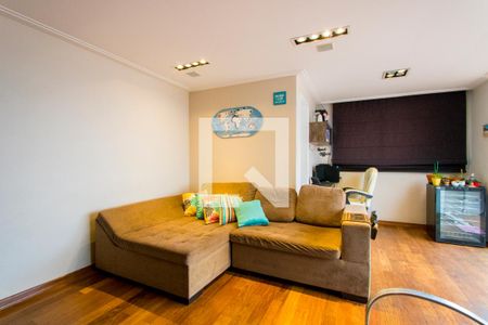 Sala de TV de apartamento à venda com 3 quartos, 120m² em Parque São Vicente, Santo André