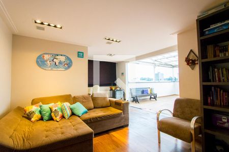Sala de TV de apartamento à venda com 3 quartos, 120m² em Parque São Vicente, Santo André
