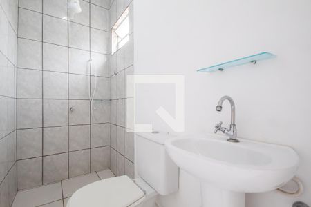 Banheiro de casa para alugar com 1 quarto, 50m² em São Pedro, Osasco
