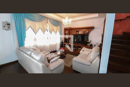 Sala de casa à venda com 6 quartos, 284m² em Pestana, Osasco