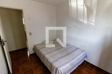 Quarto 1 de apartamento à venda com 2 quartos, 54m² em Parque Pinheiros, Taboão da Serra