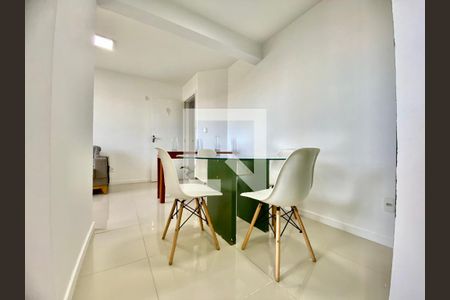 Apartamento para alugar com 2 quartos, 64m² em Luiz Anselmo, Salvador