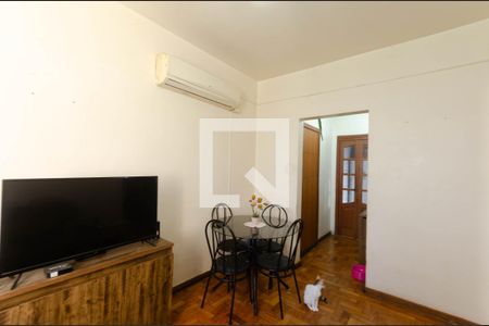 Sala de apartamento à venda com 2 quartos, 64m² em Cavalhada, Porto Alegre