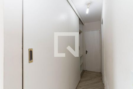 Closet da suíte de apartamento para alugar com 2 quartos, 75m² em Vila Rosalia, Guarulhos