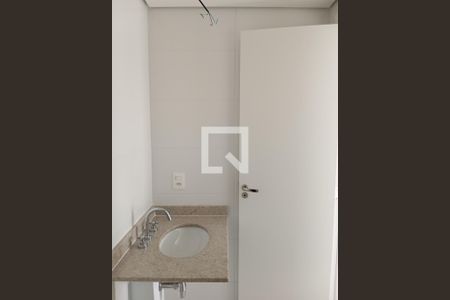 Apartamento à venda com 66m², 2 quartos e 1 vaga Apartamento à venda com 66m², 2 quartos e 1 vagaBanheiro