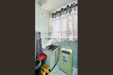 Apartamento à venda com 61m², 2 quartos e 1 vaga Apartamento à venda com 61m², 2 quartos e 1 vagaÁrea de Serviço