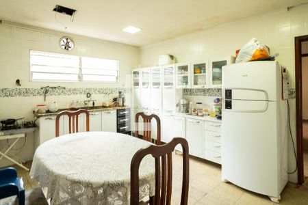 Casa à venda com 146m², 3 quartos e 3 vagas Casa à venda com 146m², 3 quartos e 3 vagasCozinha