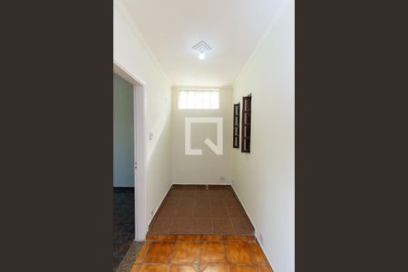 Sala de casa à venda com 4 quartos, 240m² em Vila Antonieta, São Paulo