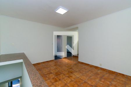 Sala de casa para alugar com 4 quartos, 240m² em Vila Antonieta, São Paulo