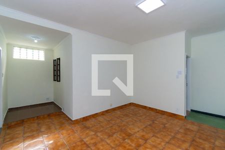 Sala de casa à venda com 4 quartos, 240m² em Vila Antonieta, São Paulo