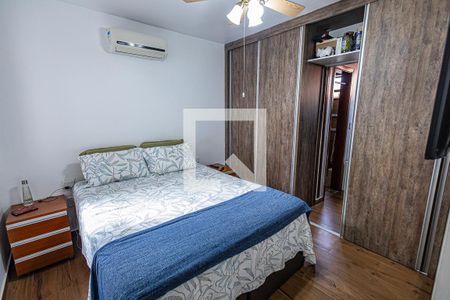 Quarto 1 / suite e closet de casa à venda com 4 quartos, 210m² em Castelo, Belo Horizonte