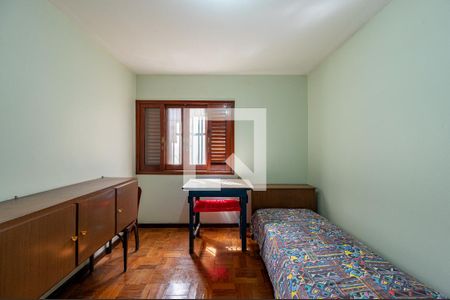 Quarto 1 de casa à venda com 3 quartos, 250m² em Vila Fachini, São Paulo