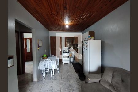 Casa à venda com 42m², 2 quartos e 2 vagasSala