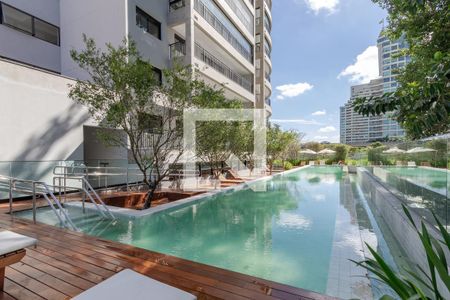 Piscina de kitnet/studio para alugar com 0 quarto, 33m² em Vila Cordeiro, São Paulo