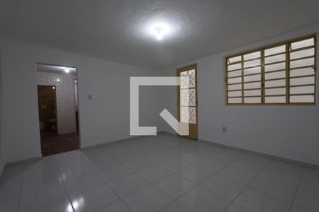 Sala de casa para alugar com 1 quarto, 50m² em Jardim Teresa, São Paulo