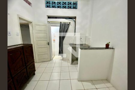 Sala/Cozinha de kitnet/studio para alugar com 1 quarto, 30m² em Centro, Salvador