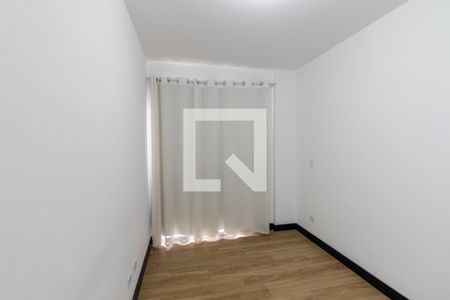 Quarto 2 de apartamento para alugar com 2 quartos, 57m² em Cajuru, Curitiba