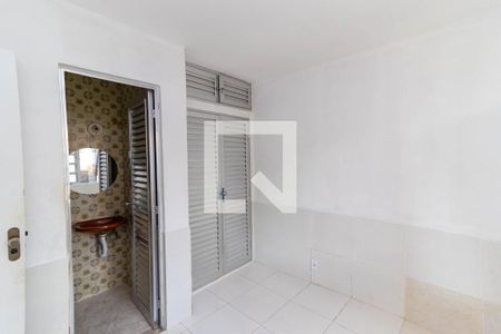 Quarto 1 de casa para alugar com 2 quartos, 40m² em Piratininga, Niterói