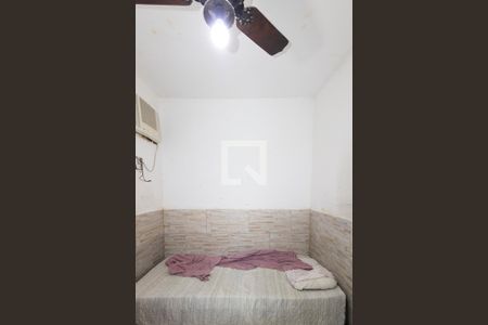 Quarto 2 de casa para alugar com 2 quartos, 80m² em Guaratiba, Rio de Janeiro