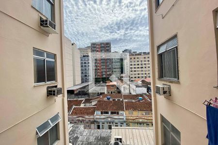 Vista de apartamento à venda com 2 quartos, 52m² em Catete, Rio de Janeiro
