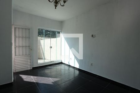 Sala de casa para alugar com 2 quartos, 125m² em Vila Monte Sion, Suzano