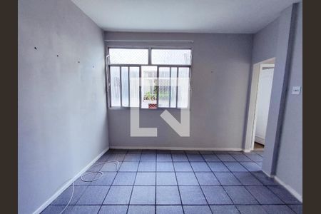 Apartamento à venda com 65m², 2 quartos e 1 vagaSala