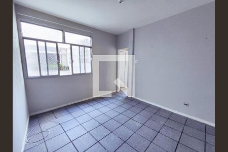 Apartamento à venda com 65m², 2 quartos e 1 vagaSala