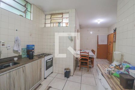 Casa à venda com 100m², 2 quartos e 2 vagas Casa à venda com 100m², 2 quartos e 2 vagasCozinha e Área de Serviço