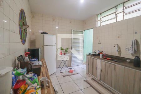 Casa à venda com 100m², 2 quartos e 2 vagas Casa à venda com 100m², 2 quartos e 2 vagasCozinha e Área de Serviço