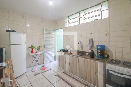 Casa à venda com 100m², 2 quartos e 2 vagas Casa à venda com 100m², 2 quartos e 2 vagasCozinha e Área de Serviço