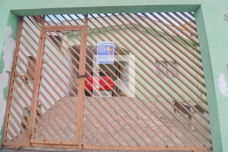 Casa à venda com 100m², 2 quartos e 2 vagas Casa à venda com 100m², 2 quartos e 2 vagasFachada