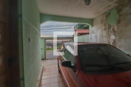 Casa à venda com 100m², 2 quartos e 2 vagas Casa à venda com 100m², 2 quartos e 2 vagasGaragem