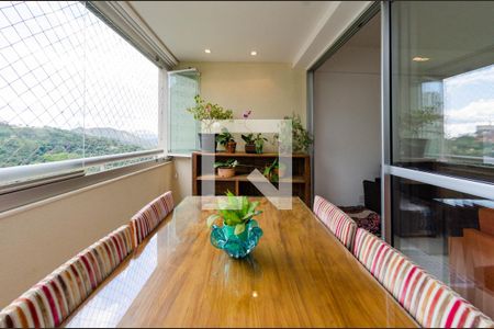 Varanda de apartamento à venda com 2 quartos, 78m² em Vale do Sereno, Nova Lima