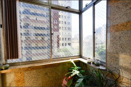 Varanda de apartamento à venda com 3 quartos, 109m² em Centro, Belo Horizonte