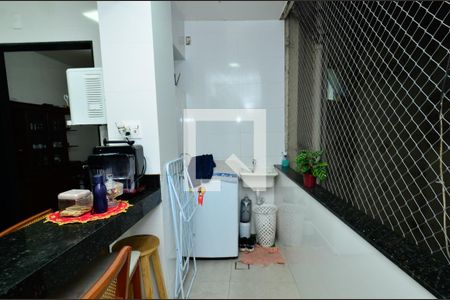 Apartamento à venda com 109m², 3 quartos e sem vaga Apartamento à venda com 109m², 3 quartos e sem vagaArea de serviço