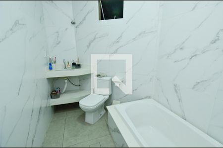 Apartamento à venda com 109m², 3 quartos e sem vaga Apartamento à venda com 109m², 3 quartos e sem vagaBanheiro social