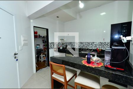 Apartamento à venda com 109m², 3 quartos e sem vaga Apartamento à venda com 109m², 3 quartos e sem vagaCozinha