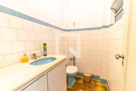 Banheiro de apartamento à venda com 1 quarto, 34m² em Centro, Niterói