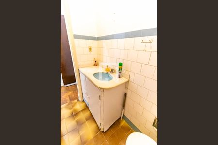 Banheiro de apartamento para alugar com 1 quarto, 34m² em Centro, Niterói